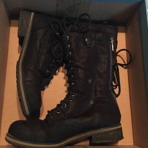 Madden girl combat boots